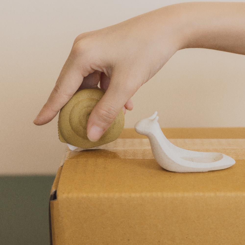 PIG-001 Snail unboxing cutter